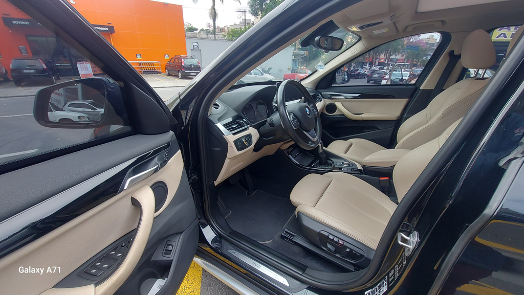 BMW X1 Preto