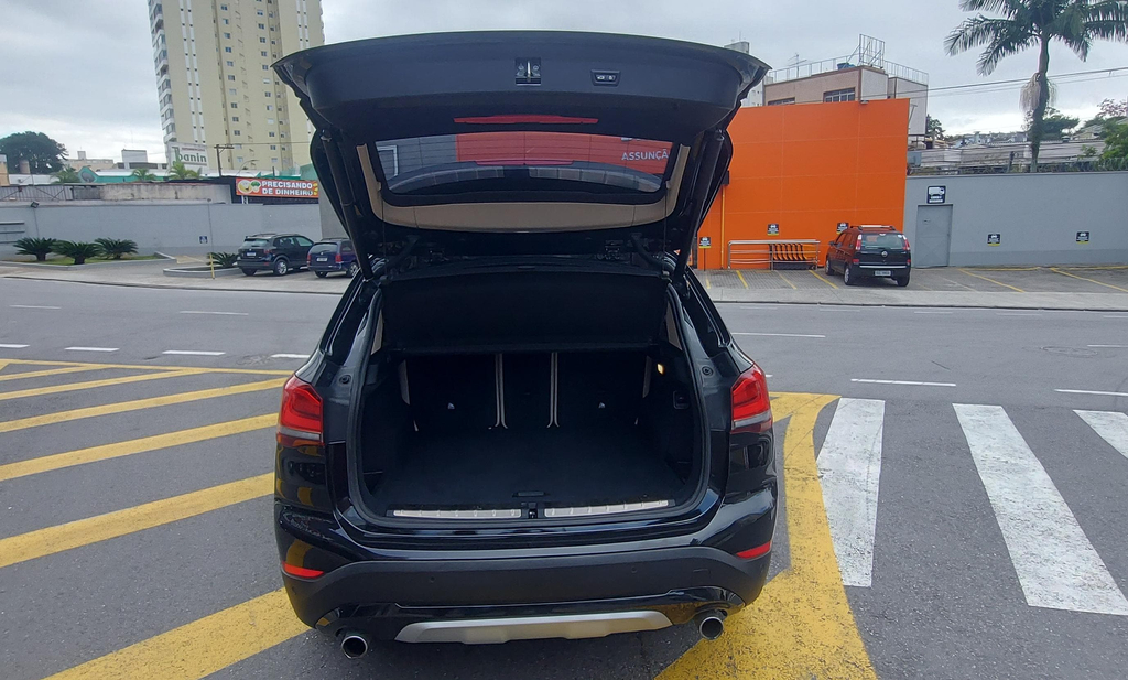 BMW X1 Preto