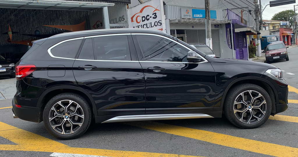 BMW X1 Preto