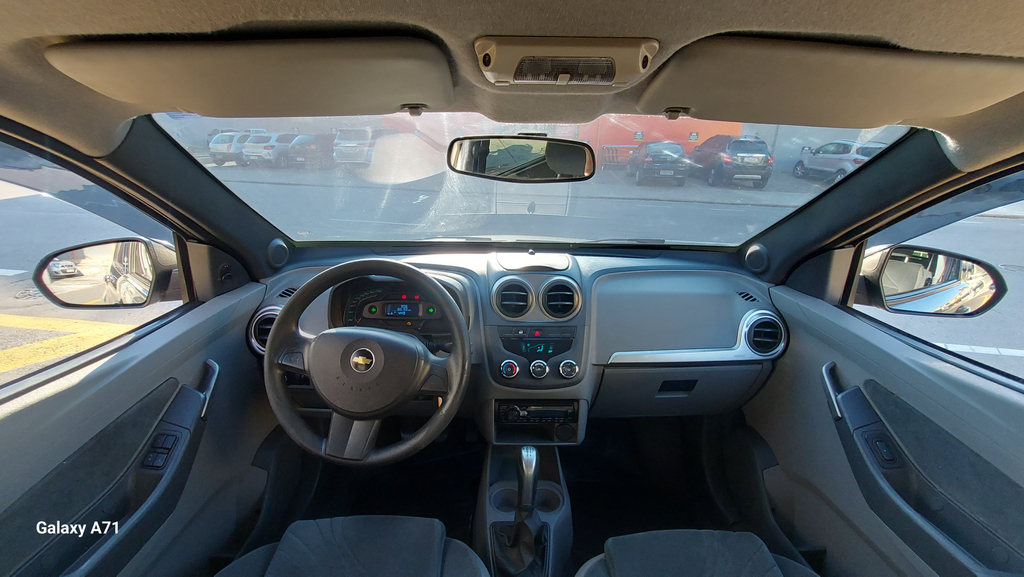 Chevrolet Agile Cinza
