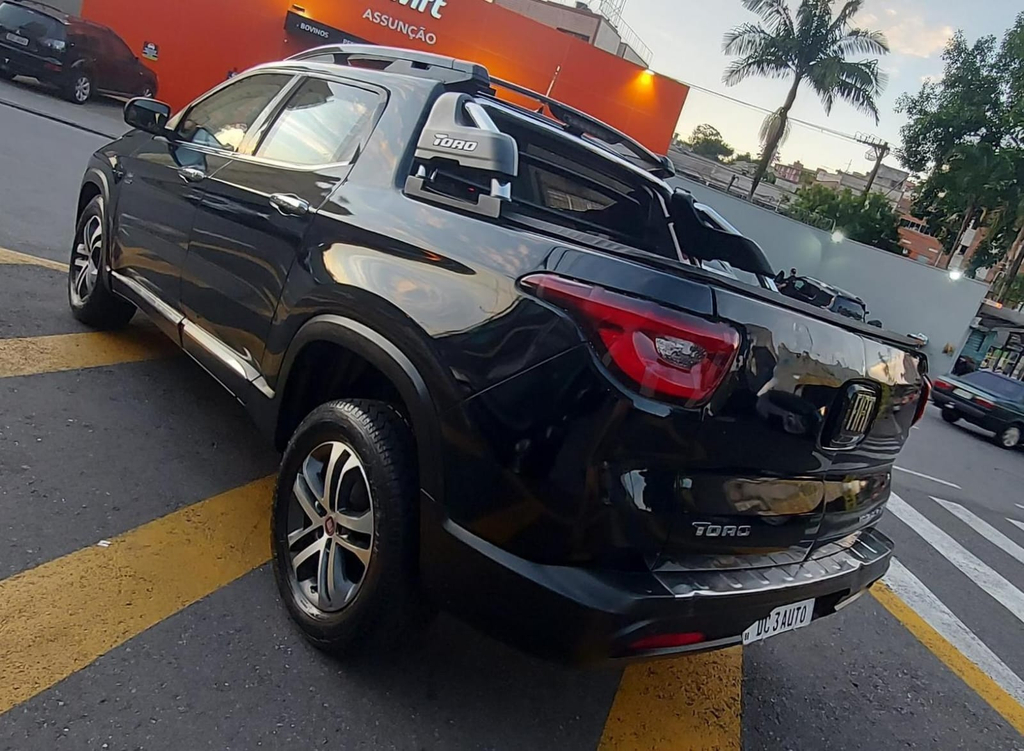 Fiat Toro Preto