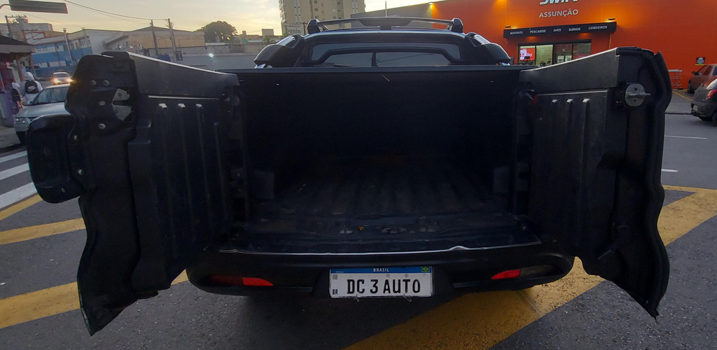 Fiat Toro Preto