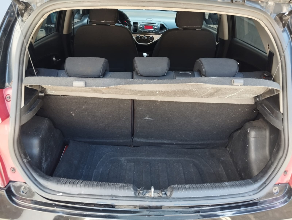 Kia Picanto Preto
