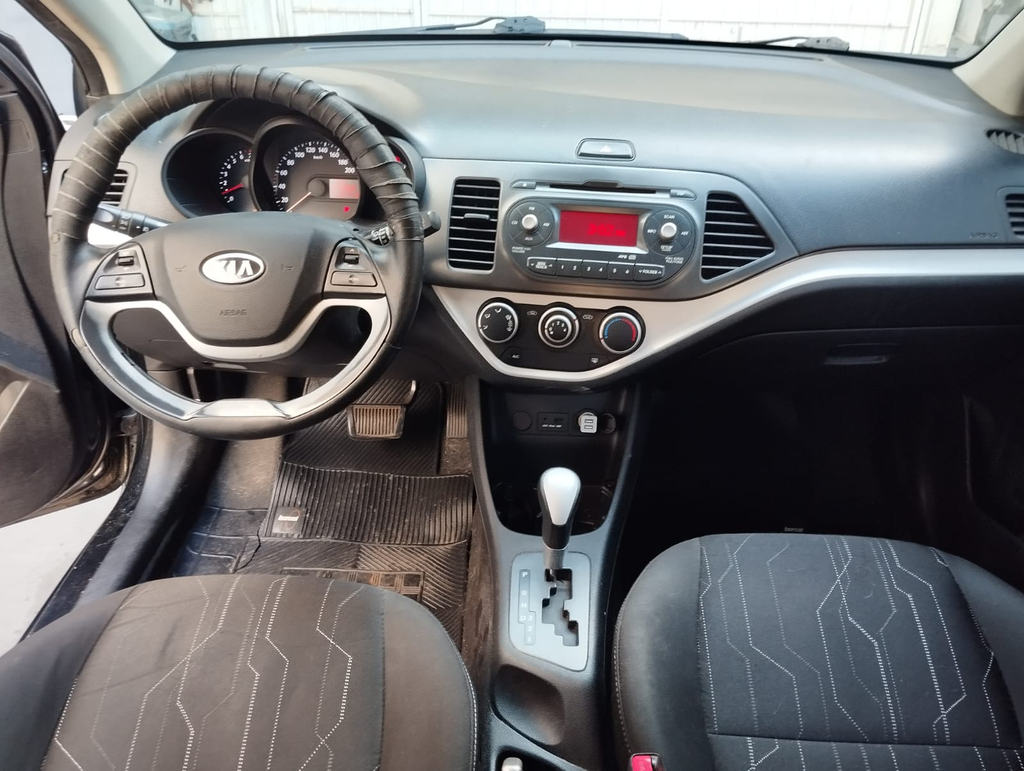 Kia Picanto Preto