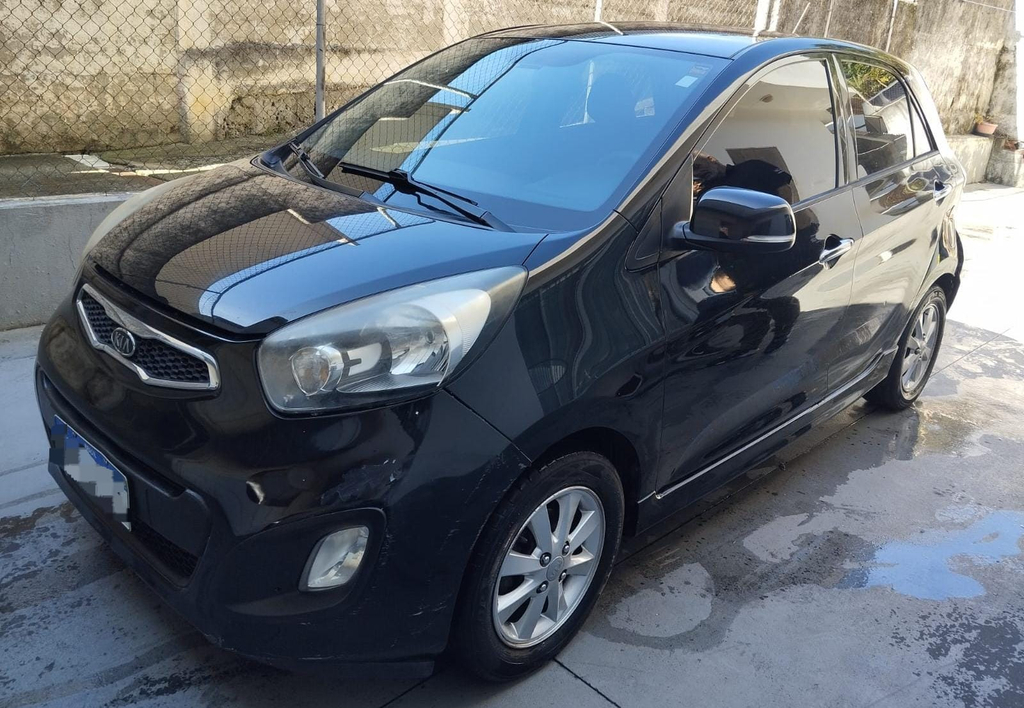 Kia Picanto Preto