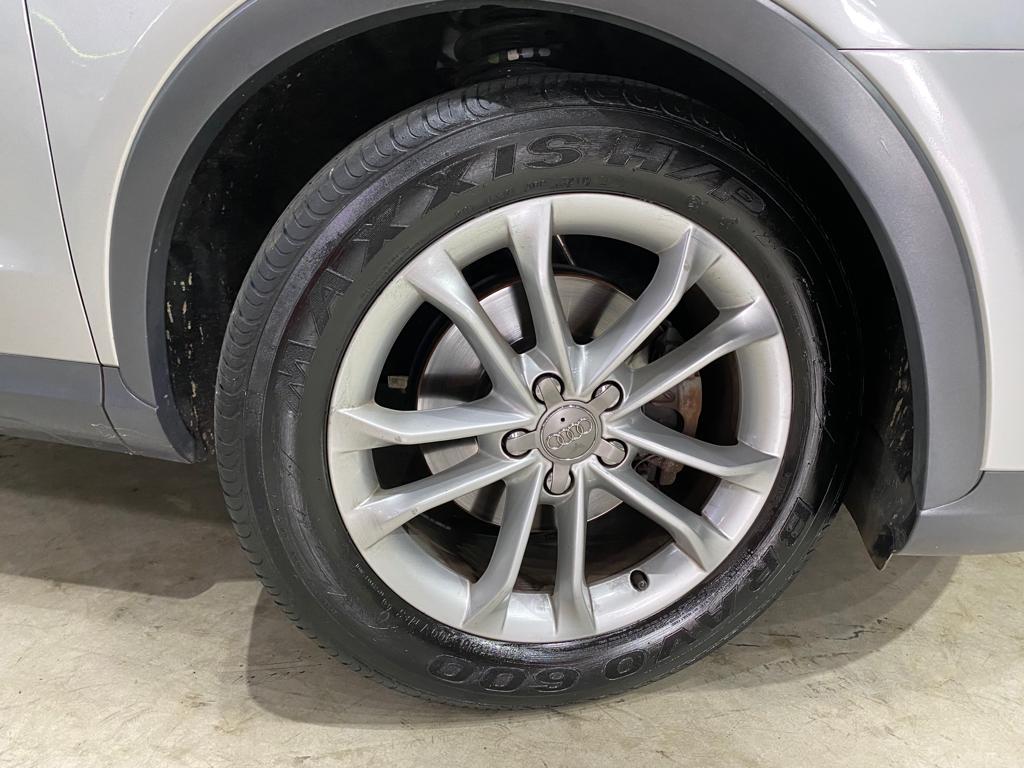 Audi Q3 Prata