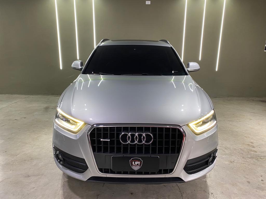 Audi Q3 Prata