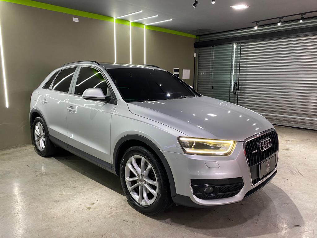 Audi Q3 Prata