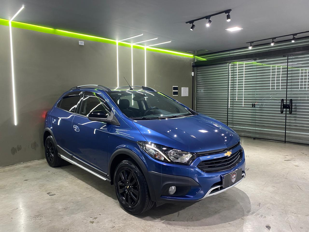 Chevrolet Onix Azul