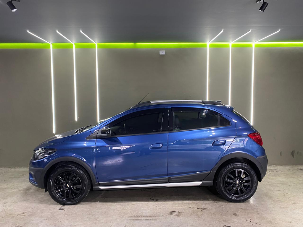 Chevrolet Onix Azul