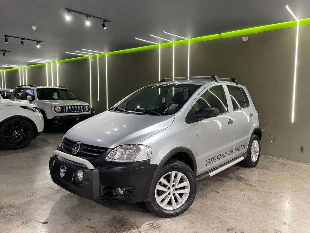 Volkswagen CrossFox Prata