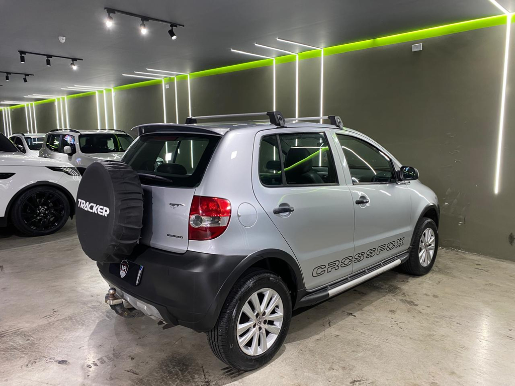 Volkswagen CrossFox Prata