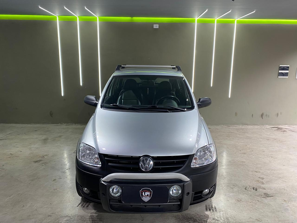 Volkswagen CrossFox Prata