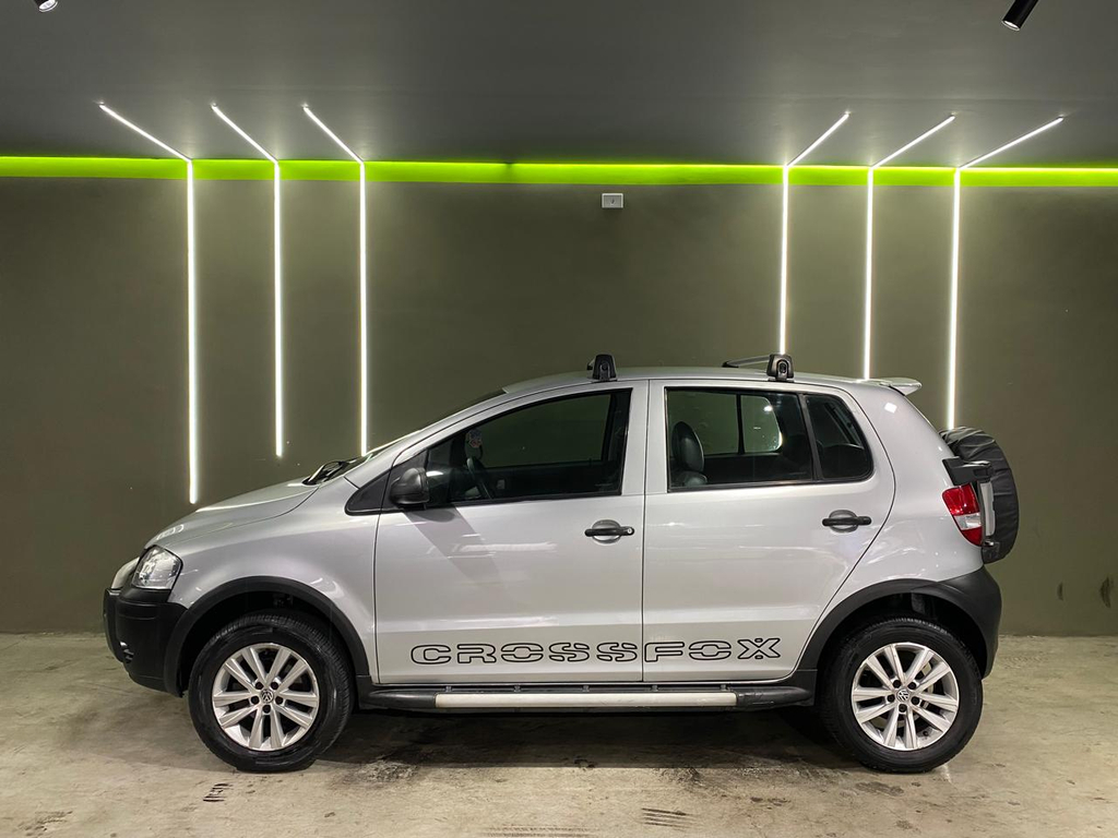 Volkswagen CrossFox Prata
