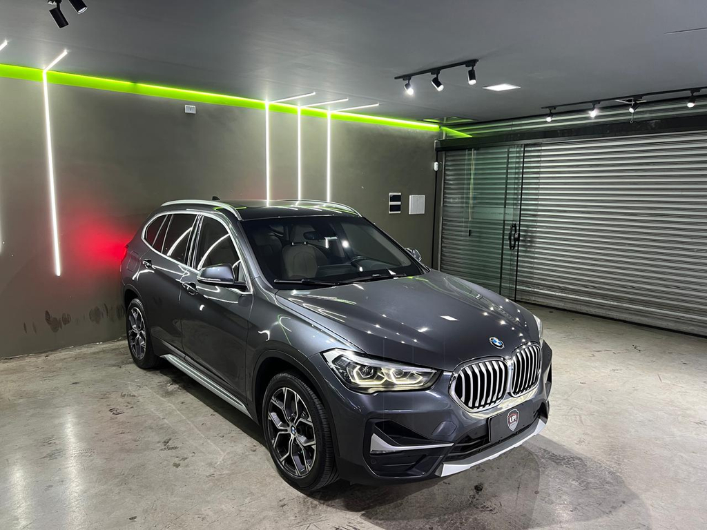 BMW X1 Cinza