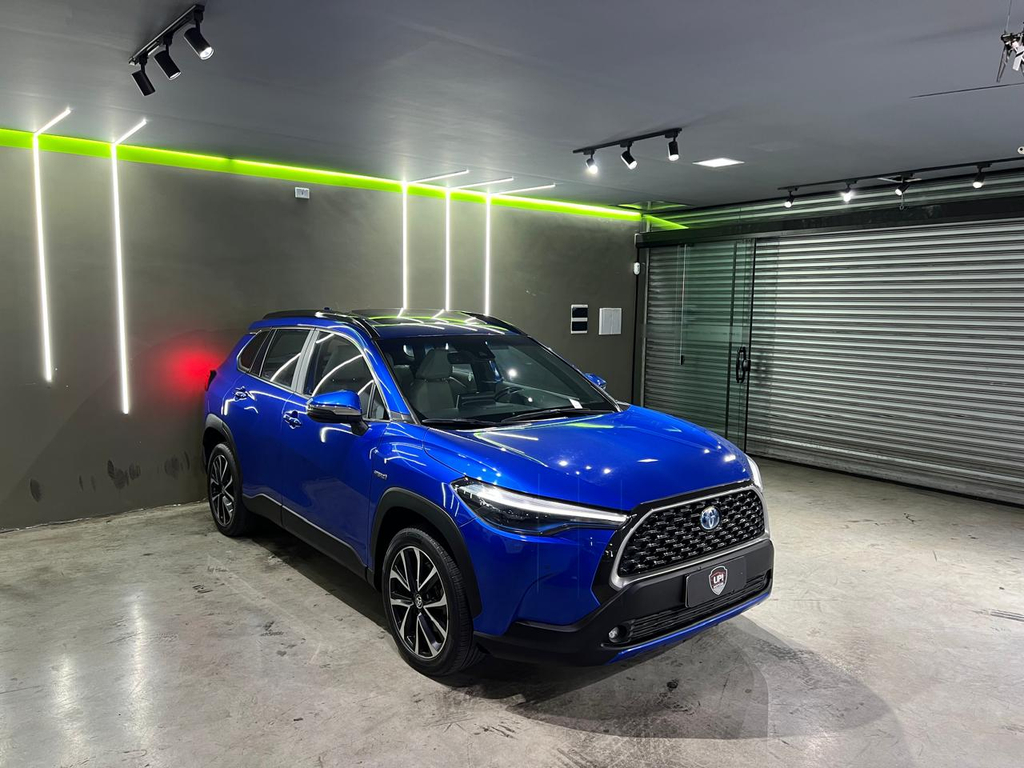 Toyota Corolla Cross Azul