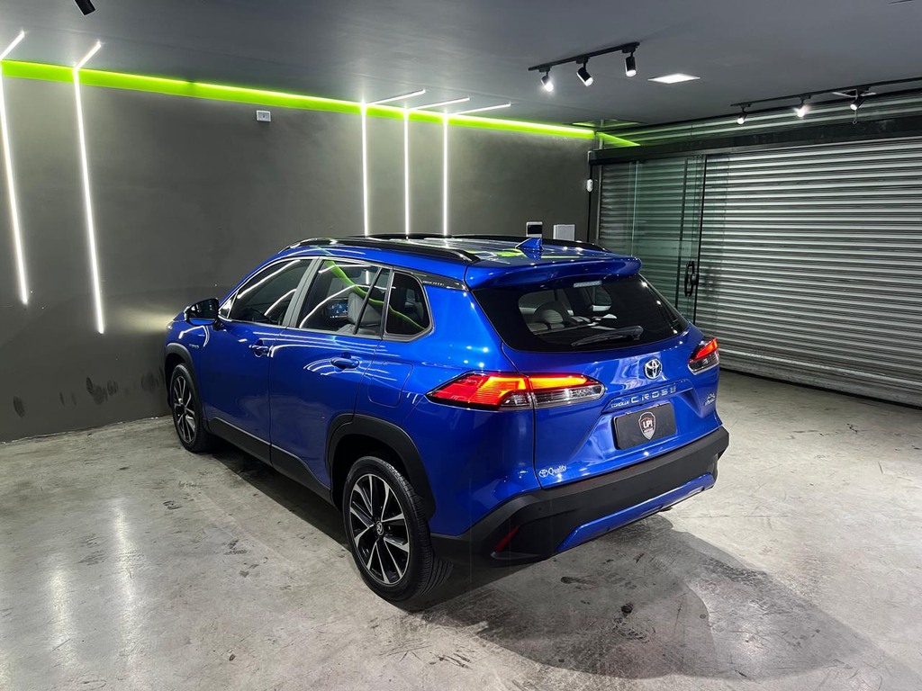 Toyota Corolla Cross Azul