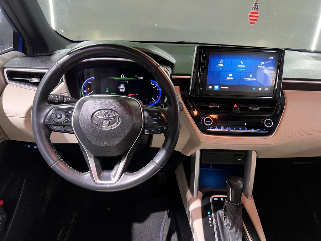 Toyota Corolla Cross Azul
