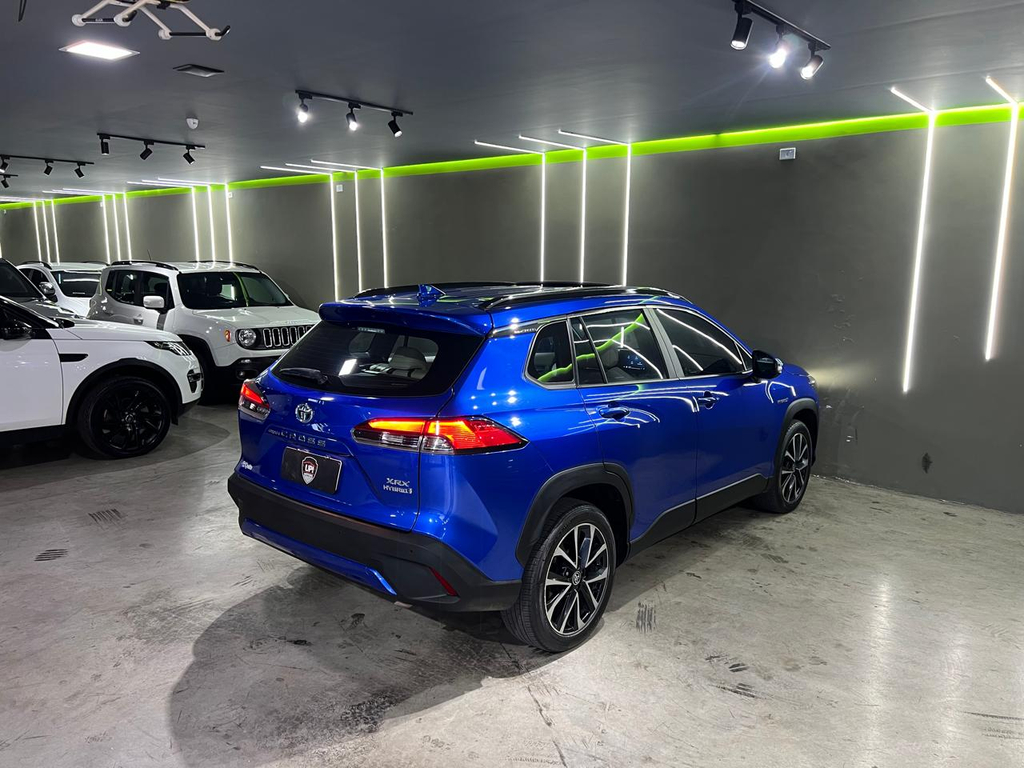Toyota Corolla Cross Azul