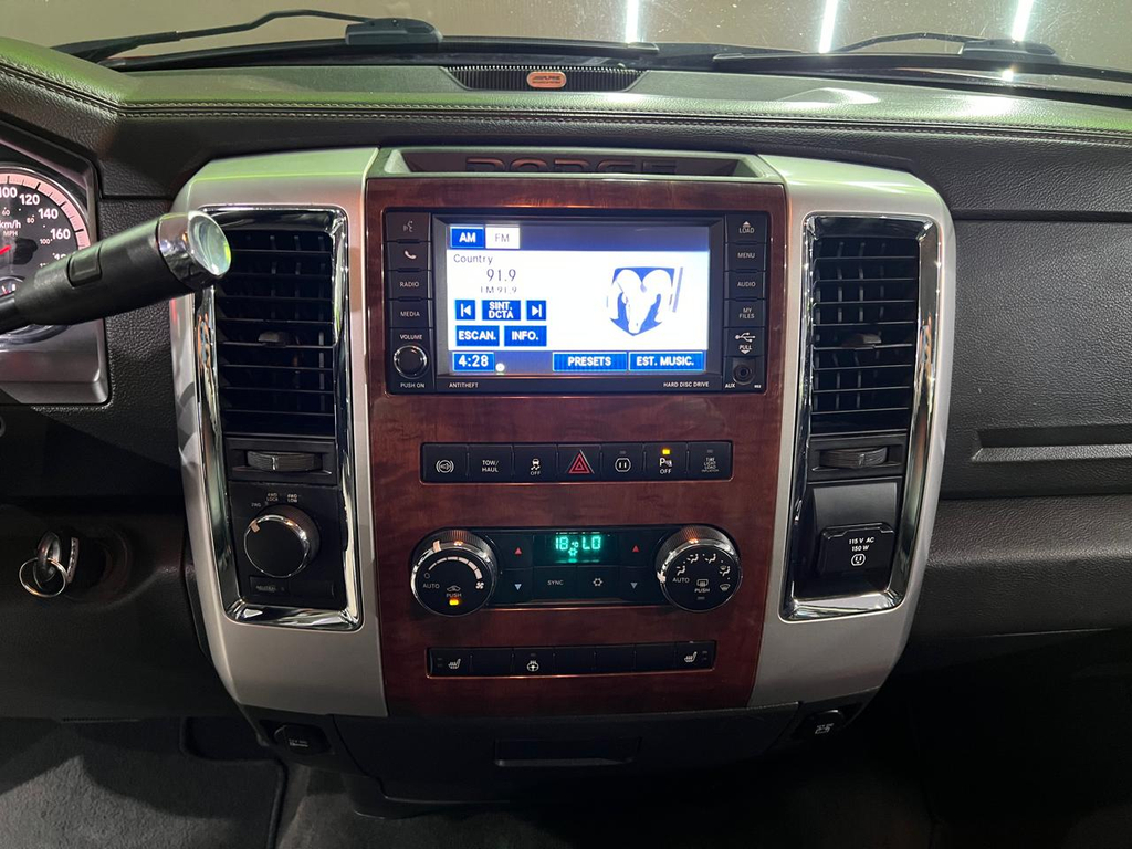 Dodge RAM Vermelho