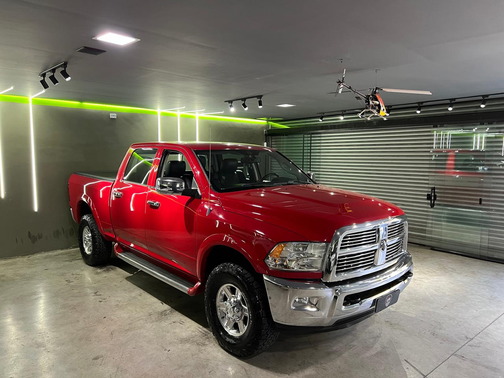 Dodge RAM Vermelho