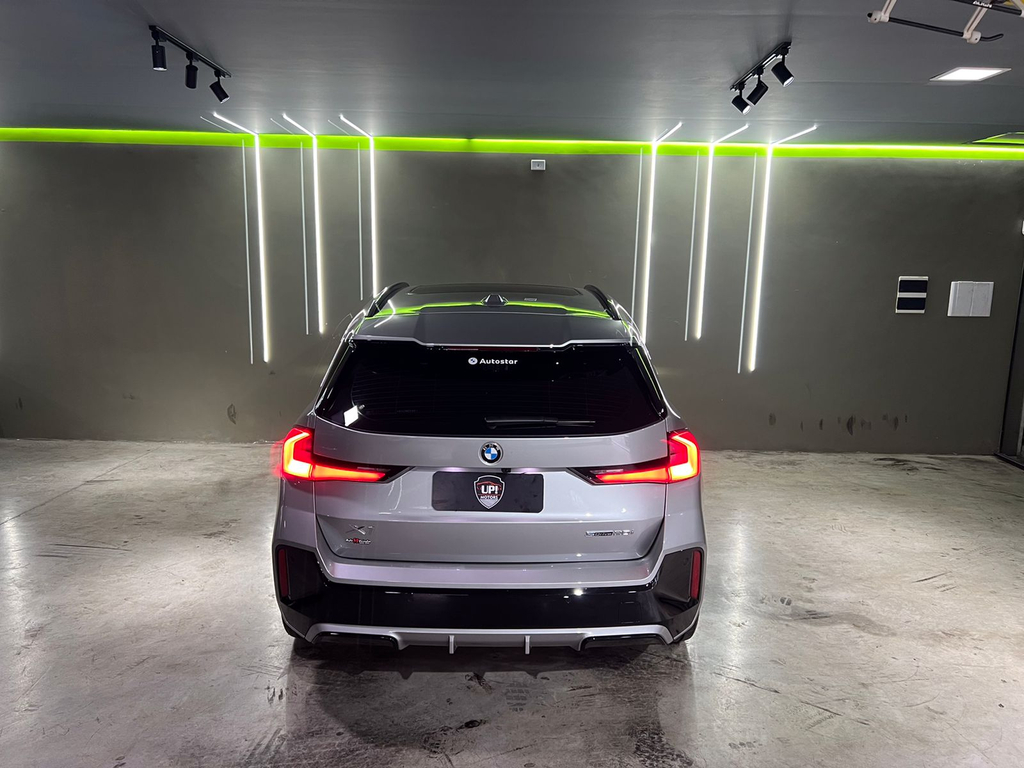 BMW X1 Prata