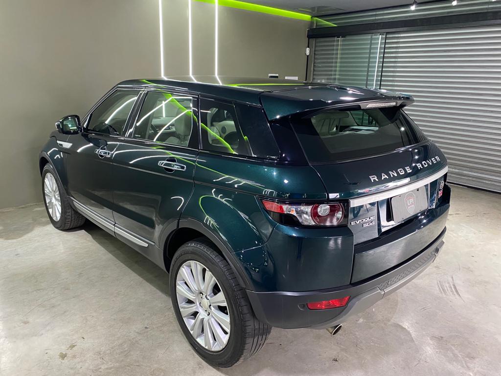 Land Rover Evoque Verde