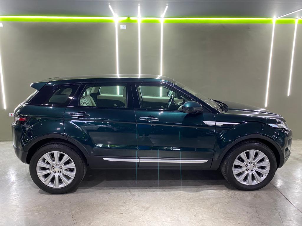 Land Rover Evoque Verde