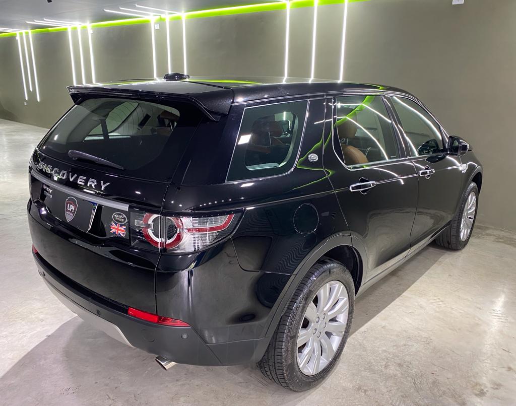 Land Rover Discovery Sport Preto