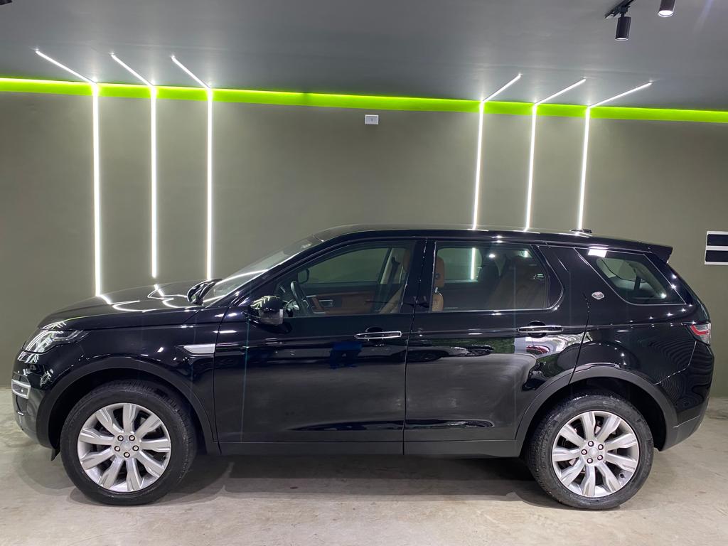 Land Rover Discovery Sport Preto