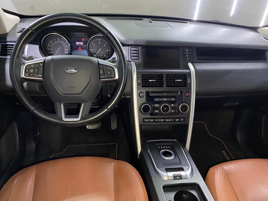 Land Rover Discovery Sport Preto