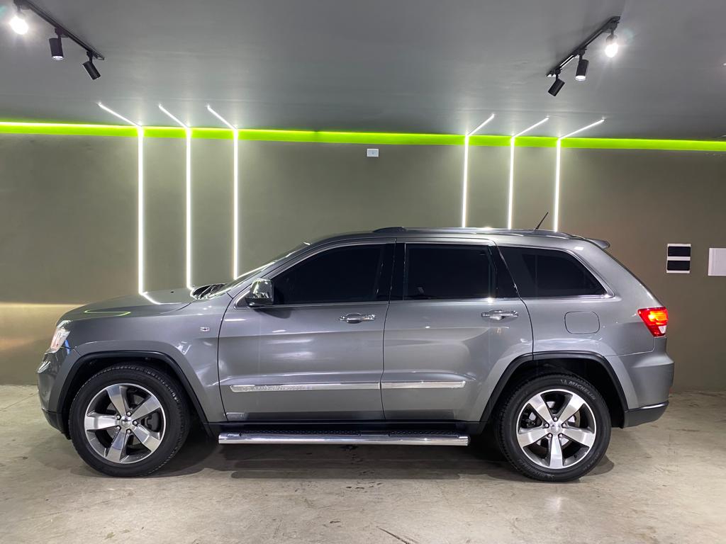 Jeep Grand Cherokee Cinza