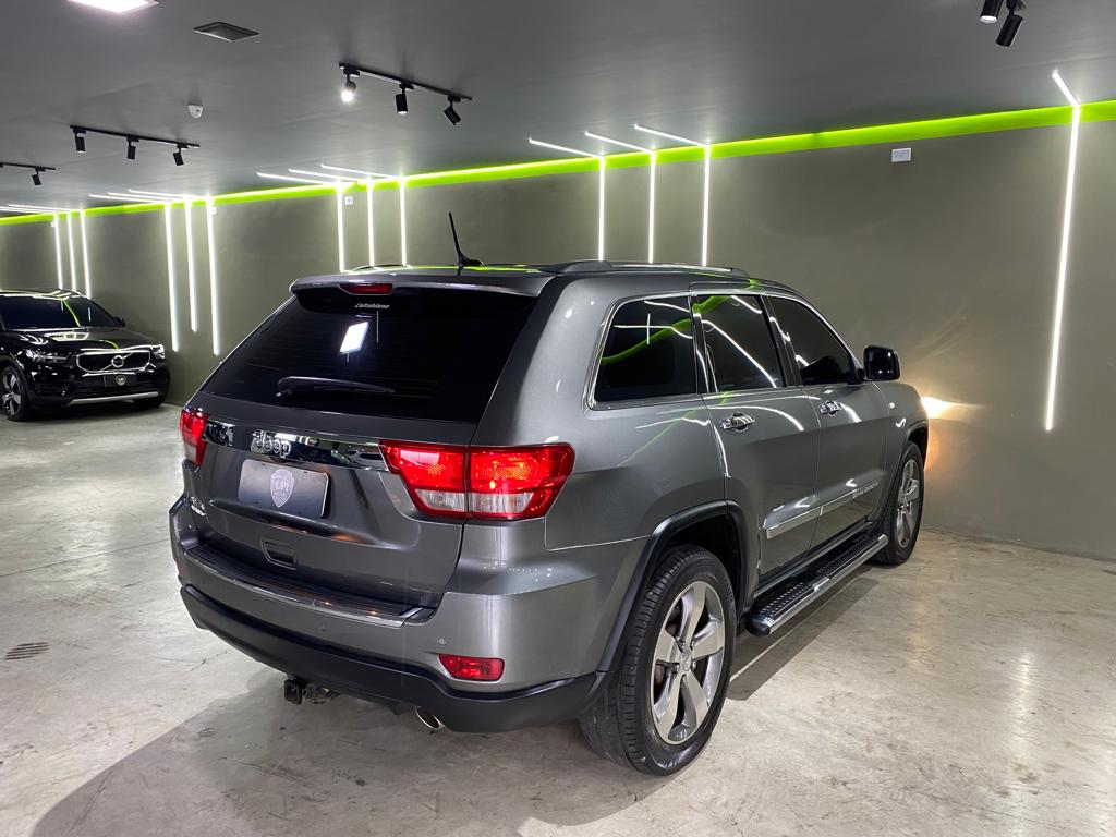 Jeep Grand Cherokee Cinza