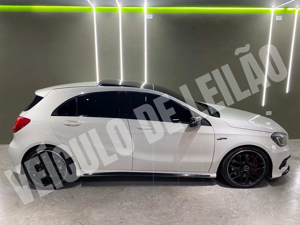 Mercedes Benz A45 Branco