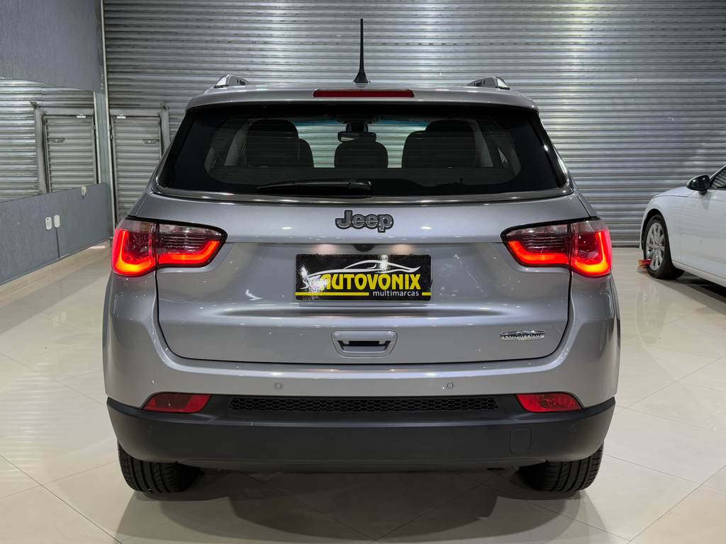 Jeep Compass Prata