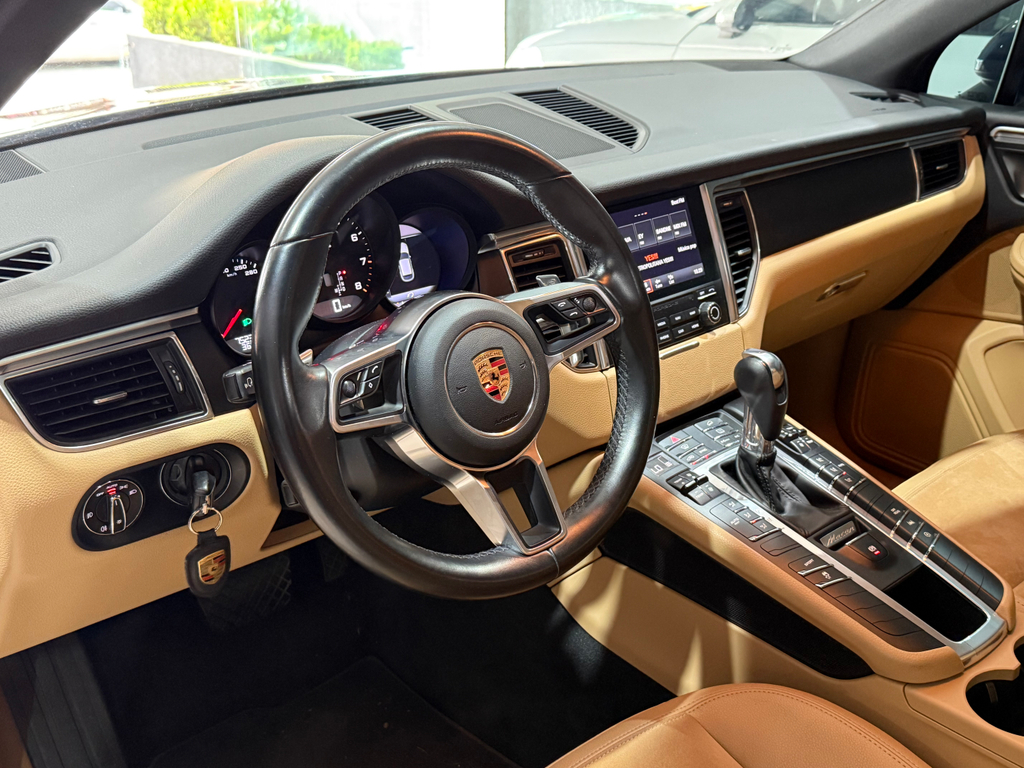 Porsche Macan Azul