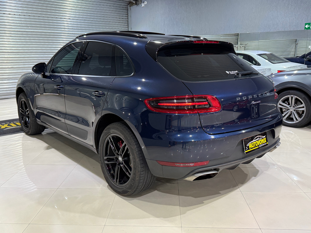 Porsche Macan Azul
