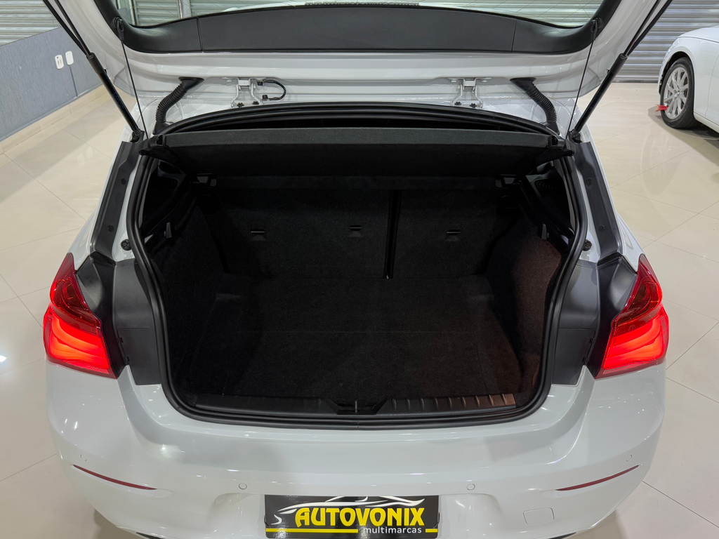BMW 120i Branco