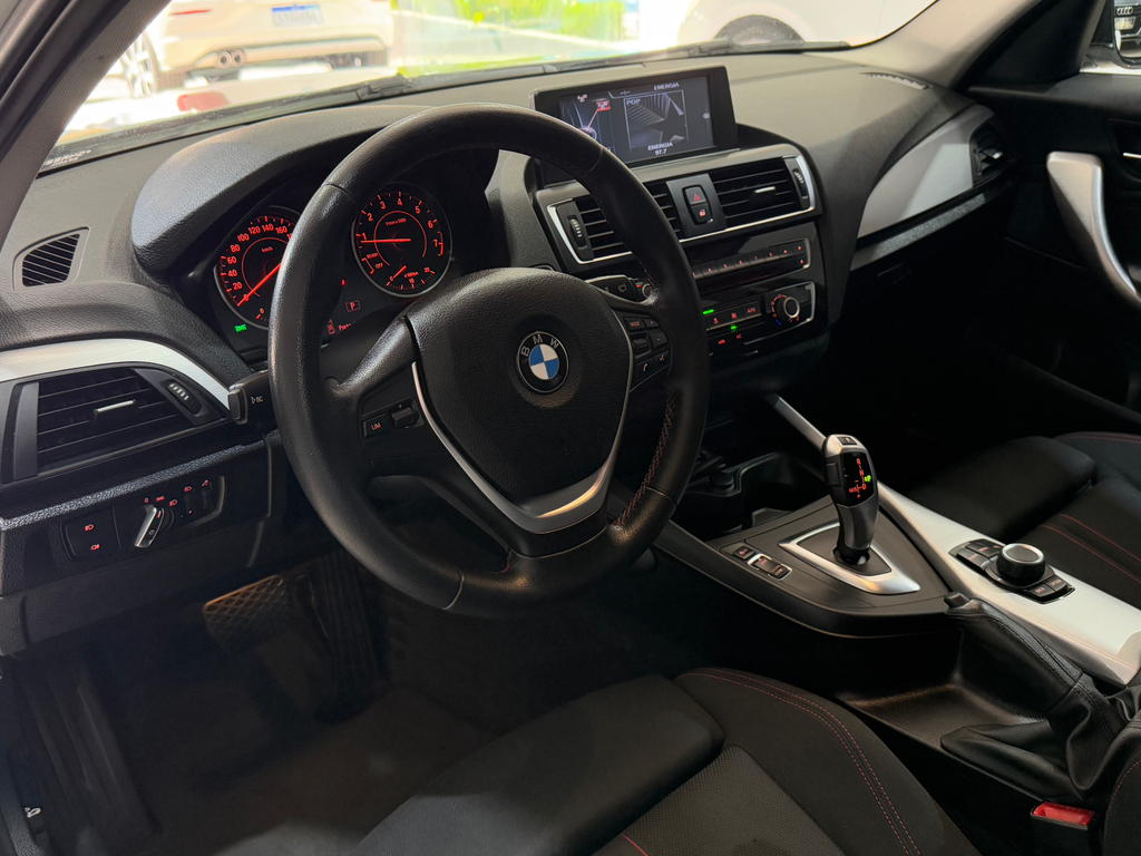 BMW 120i Branco