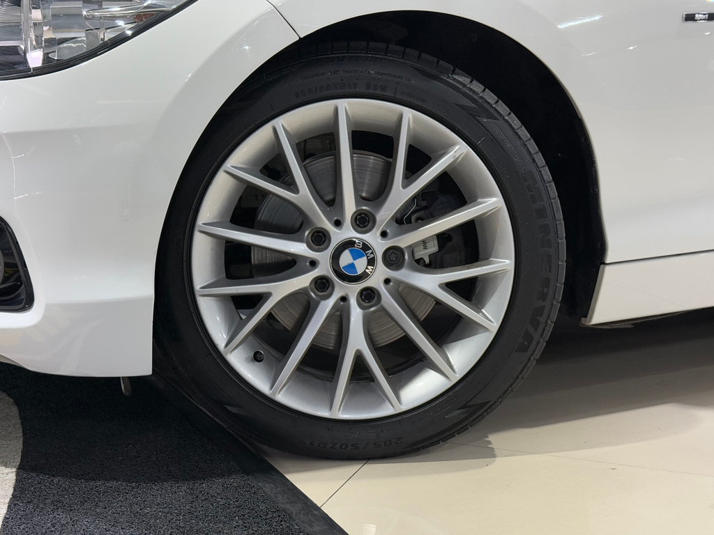 BMW 120i Branco