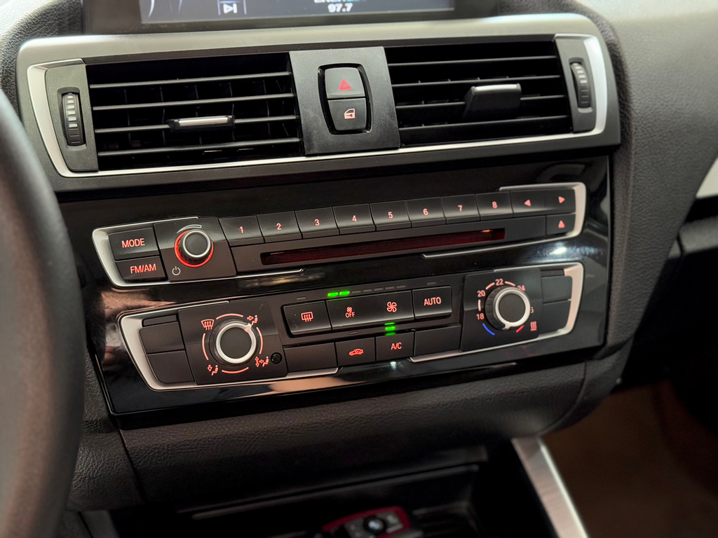 BMW 120i Branco
