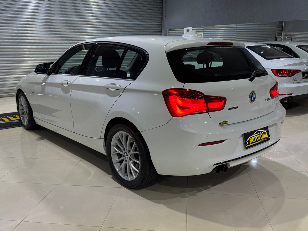 BMW 120i Branco
