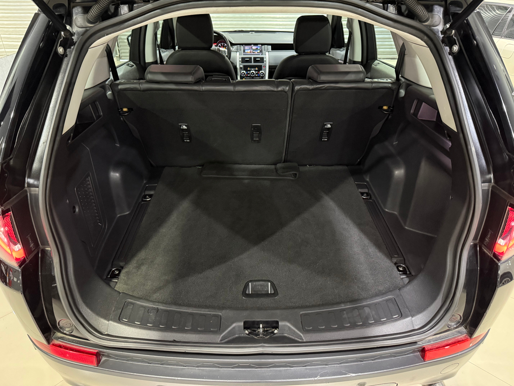 Land Rover Discovery Sport Preto