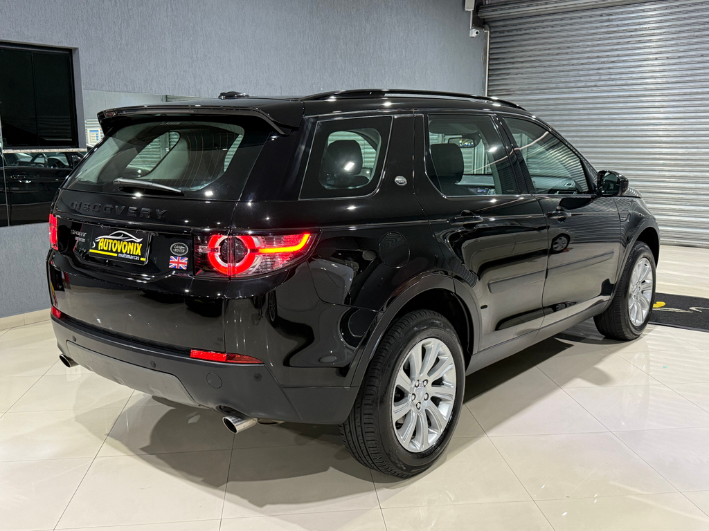 Land Rover Discovery Sport Preto