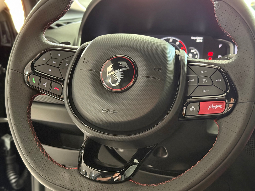 Fiat FASTBACK Preto