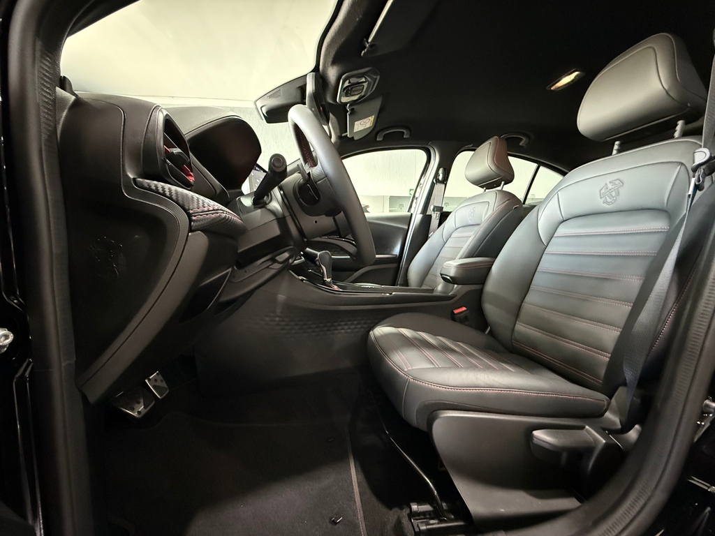 Fiat FASTBACK Preto
