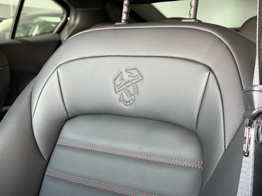 Fiat FASTBACK Preto