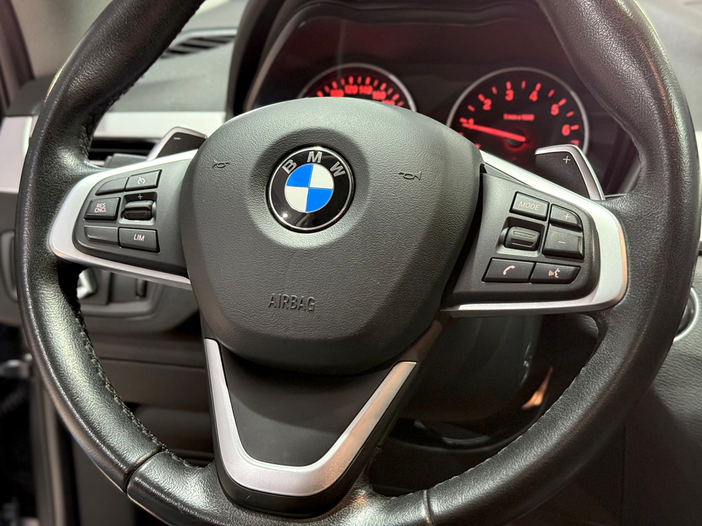 BMW X1 Cinza