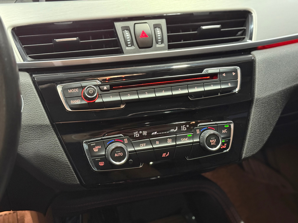 BMW X1 Cinza