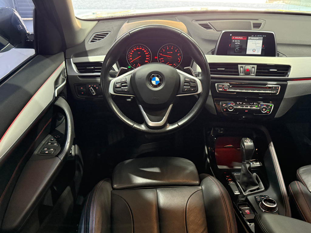 BMW X1 Cinza